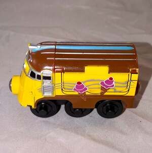 Chuggington Wooden Railway Frostini Ice Cream Train Engine